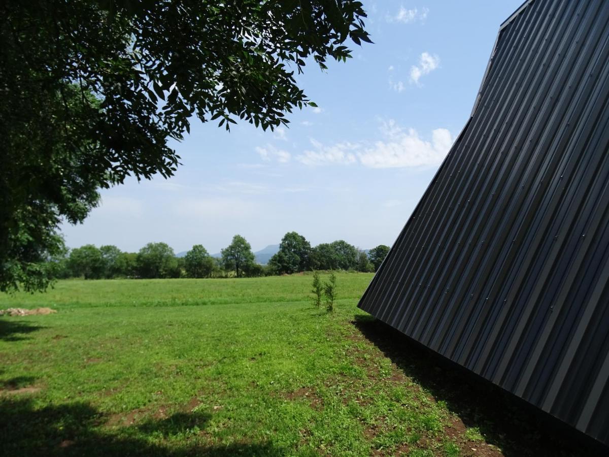Logis Las Crozas La Cocotte Vernines Exteriör bild