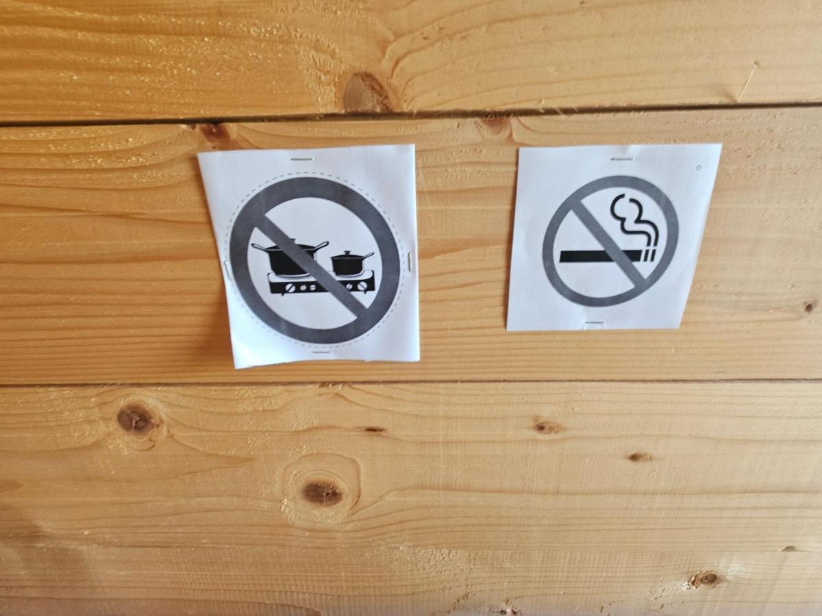 Logis Las Crozas La Cocotte Vernines Exteriör bild